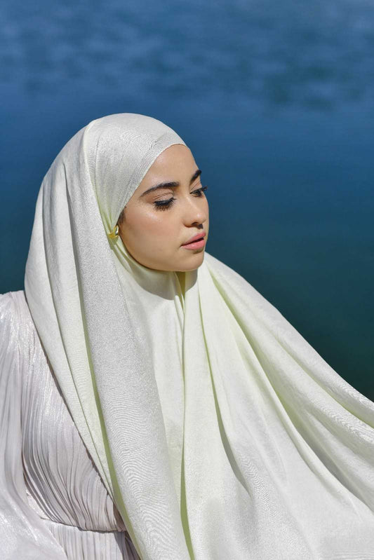 Hijab crèpe de soie créme 10/5510